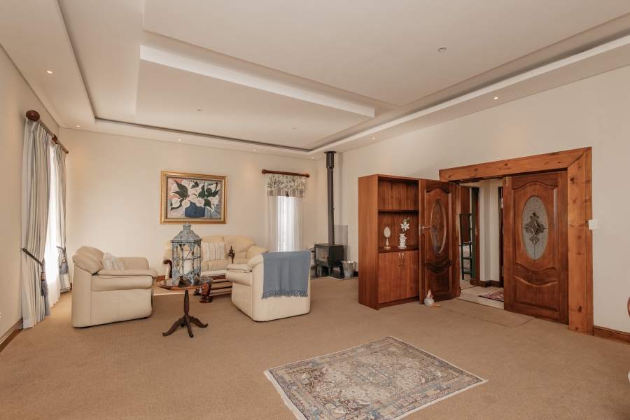 4 Bedroom Property for Sale in Baronetcy Estate Western Cape